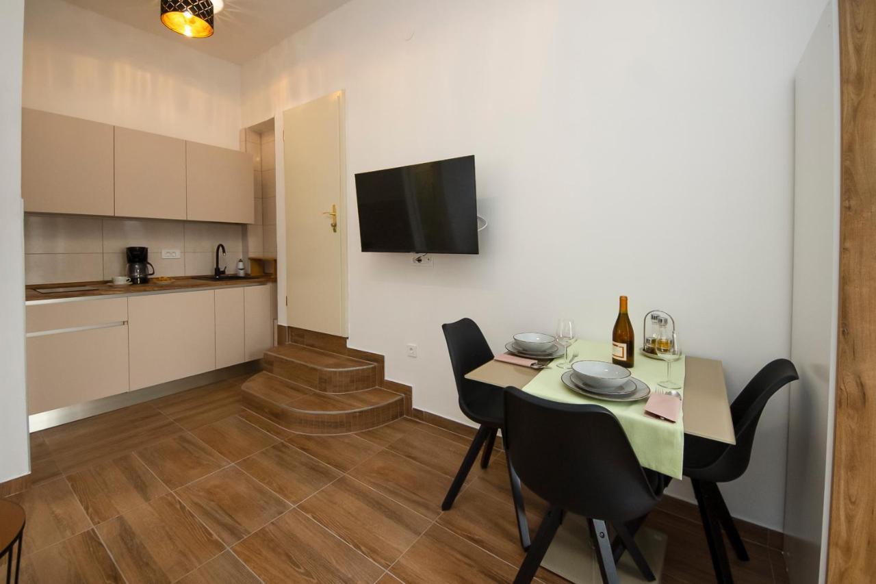 Apartments4You Водице Екстериор снимка