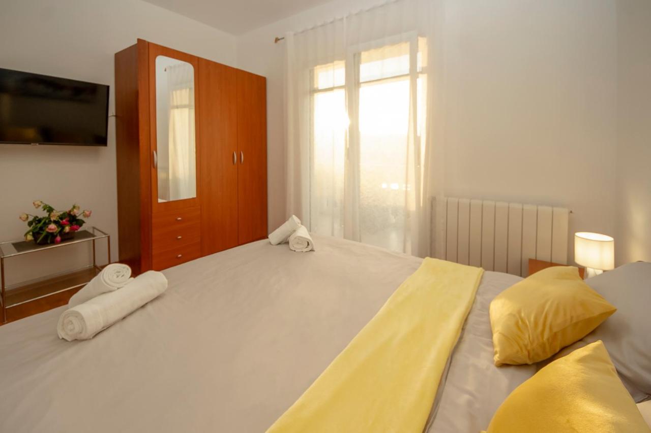 Apartments4You Водице Екстериор снимка