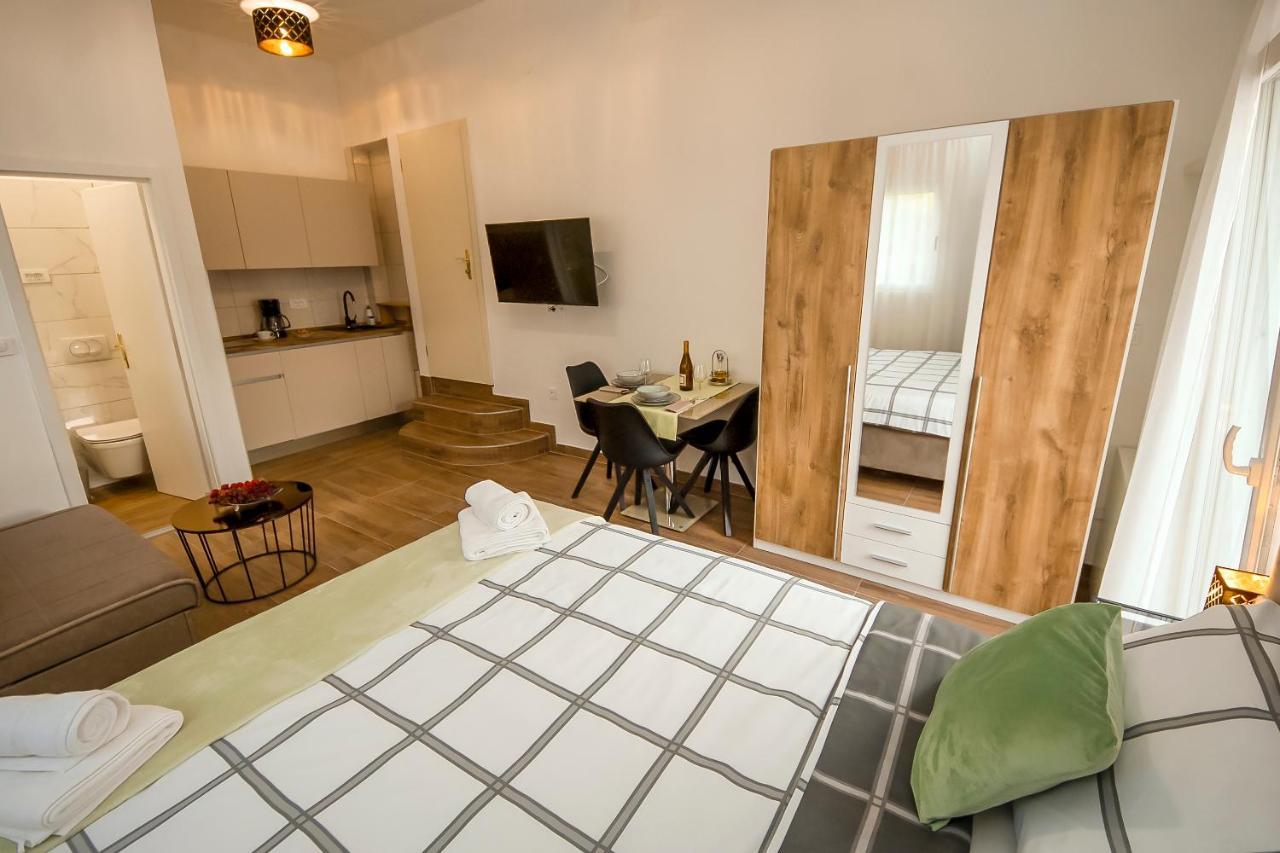 Apartments4You Водице Екстериор снимка
