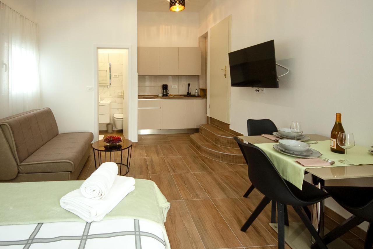 Apartments4You Водице Екстериор снимка
