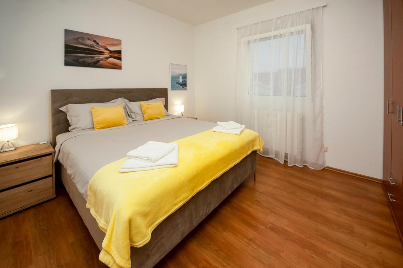 Apartments4You Водице Екстериор снимка