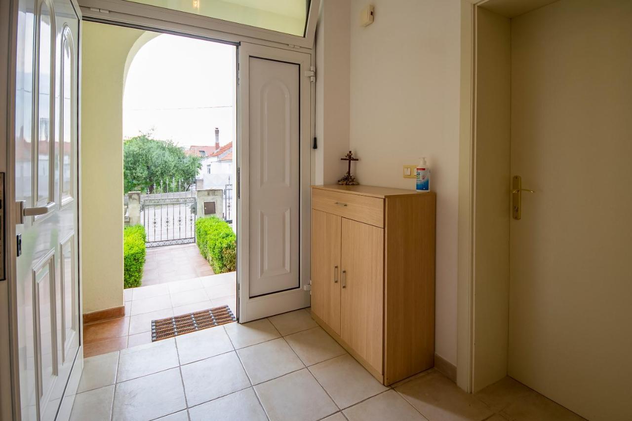 Apartments4You Водице Екстериор снимка
